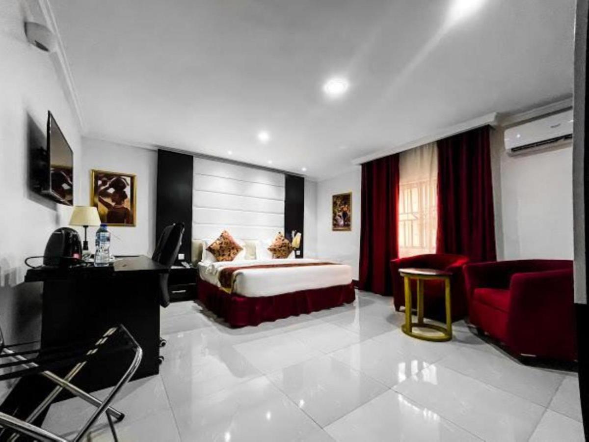 Pasadena Suites Lekki Εξωτερικό φωτογραφία