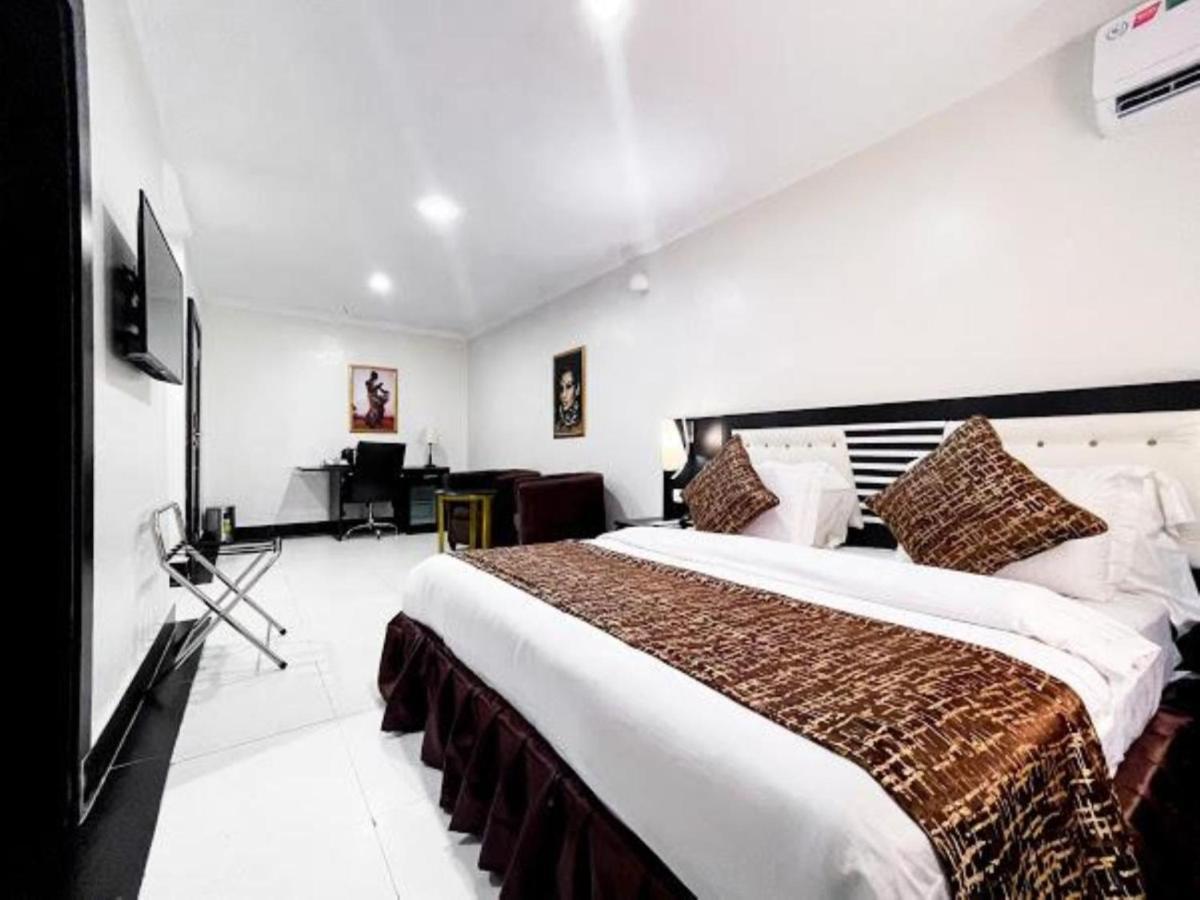 Pasadena Suites Lekki Εξωτερικό φωτογραφία