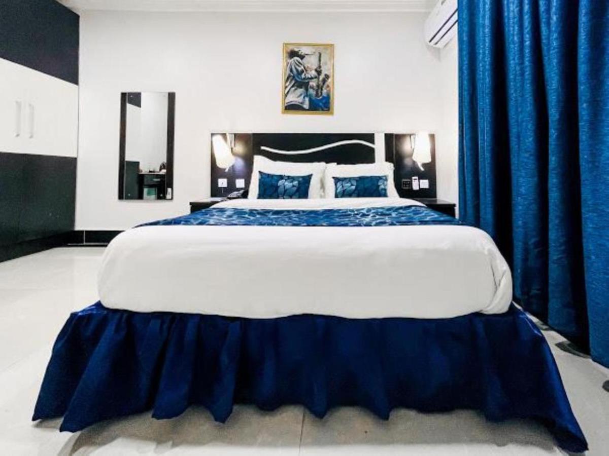 Pasadena Suites Lekki Εξωτερικό φωτογραφία